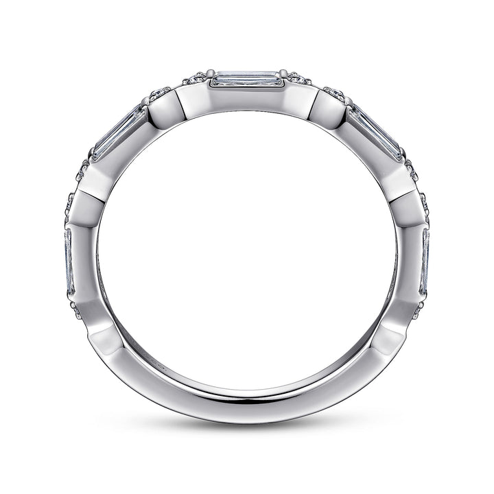 A side view of a ring made of white gold. The side view shows the white-gold band from the top.