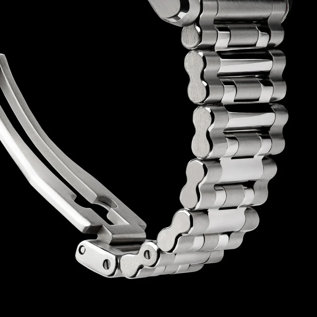 Supermarine 300M GMT