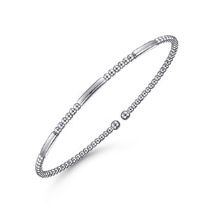 Bujukan Bar Station Bangle