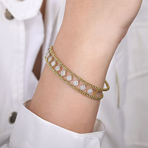 Bujukan Diamond Cuff Bangle