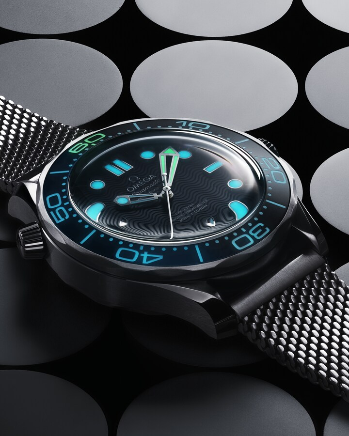 James Bond 60th Anniversary: Seamaster Diver 300M