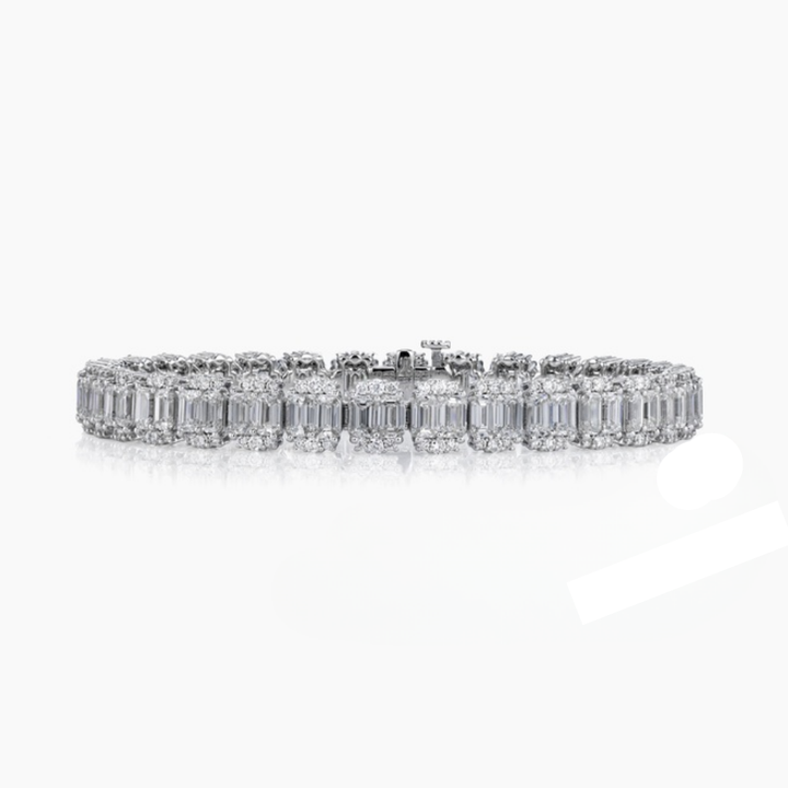 18K White Gold Emerald-Cut Diamond Tennis Bracelet