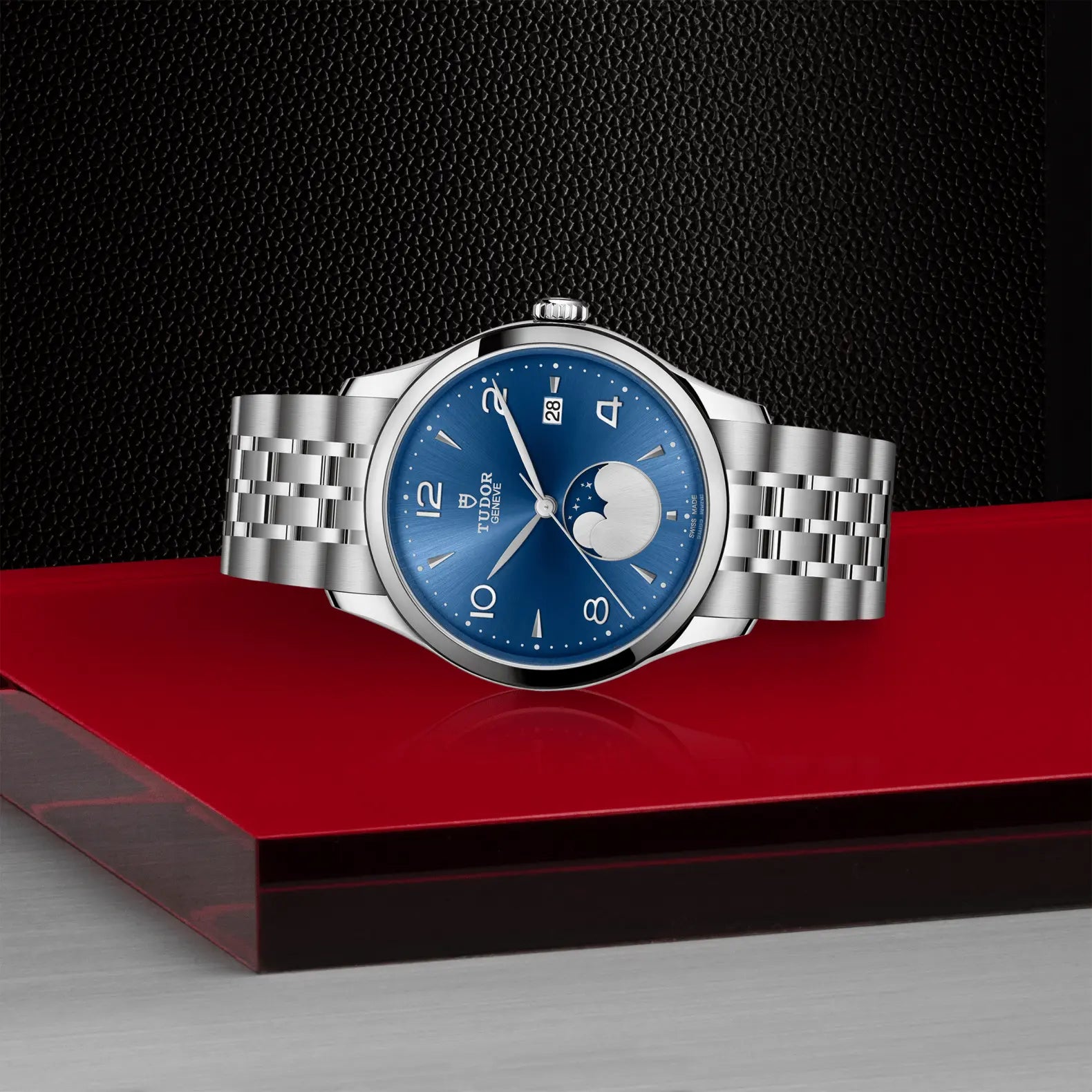TUDOR 1926 Luna - Richter & Phillips Jewelers