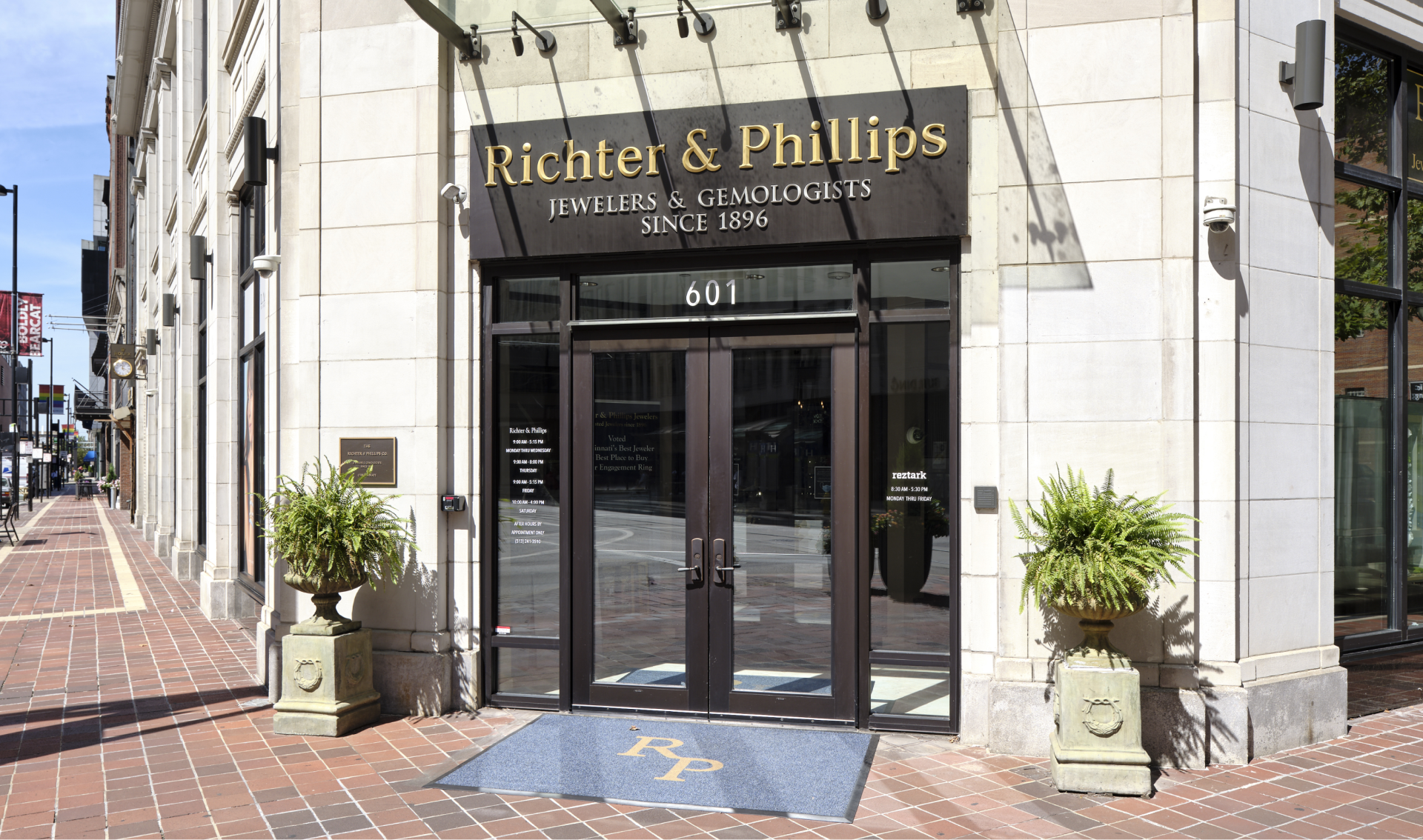 Contact Richter & Phillips - Rolex watches official Jeweler