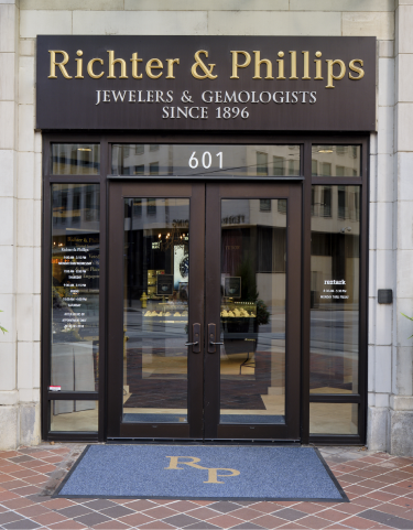 Discover our luxury Rolex showroom - Richter & Phillips