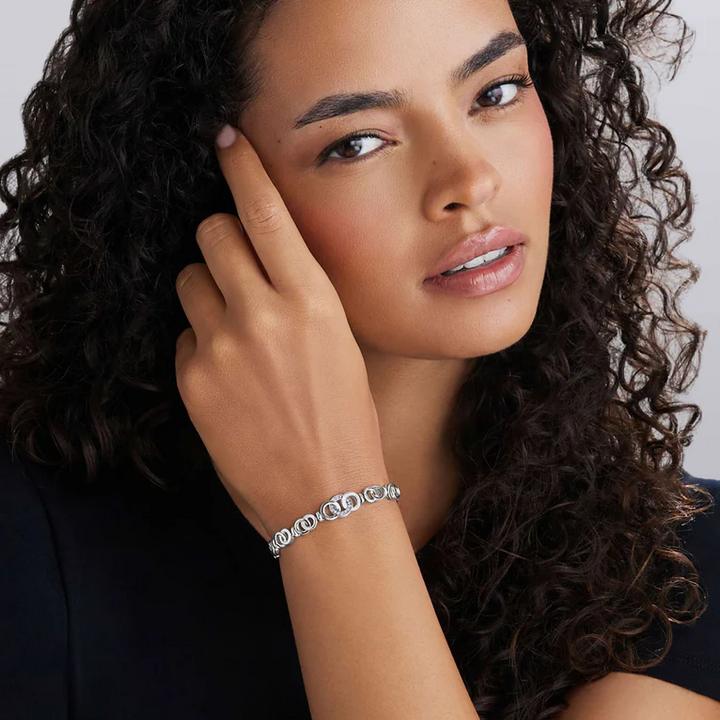 Silver Petite Interlocking Diamond Link Bracelet