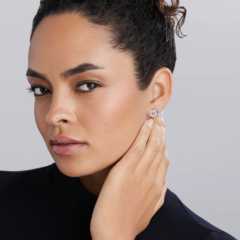 Silver Interlocking Diamond Stud Earring