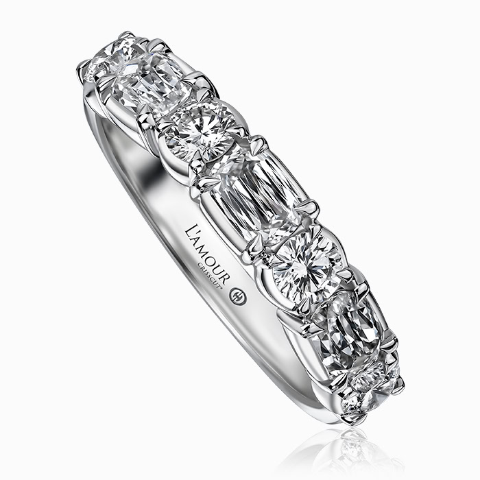 Crisscut Classic and Round Diamond Band