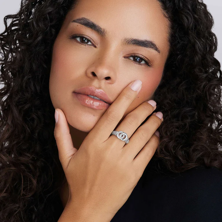 Medium Silver Interlocking Diamond Ring