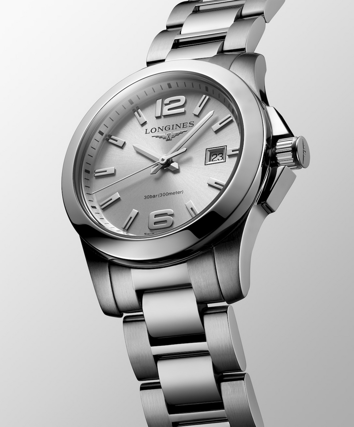 LONGINES Conquest L3.376.4.76.6 Silver Dial With Stainless Steel Case and Bracelet