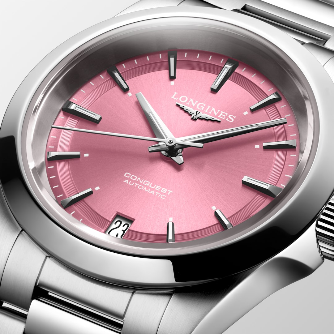 LONGINES Conquest L3.430.4.99.6 Pink Dial Close-Up With Date Window